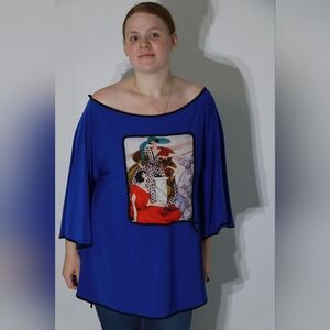 Elegant Blue Women's Top with Artistic Print